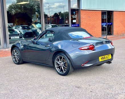 Mazda MX-5 SPORT NAV 10