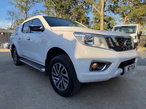 Nissan Navara 2.3 Navara N-Connecta dCi 4WD 5dr 15