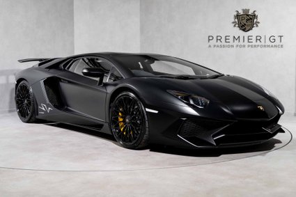 Lamborghini Aventador SV AD PERSONAM. FACTORY SATIN CARBON FIBRE EXT. COMFORT SEATS. FRONT LIFT. 