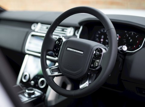 Land Rover Range Rover 4.4 SDV8 Autobiography 11