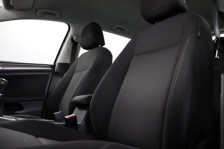 Volkswagen Golf S TDI 35