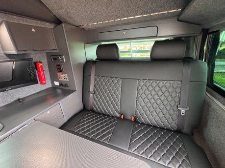 Volkswagen Transporter 18