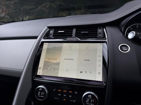Jaguar E-Pace R-DYNAMIC S 29
