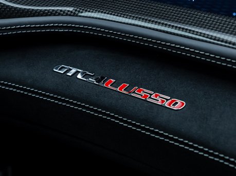 Ferrari GTC4 Lusso V12