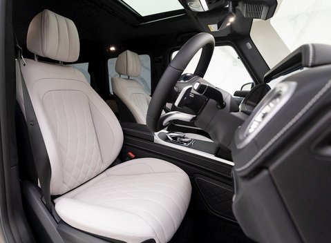 Mercedes-Benz G Series AMG Line Premium Plus 10