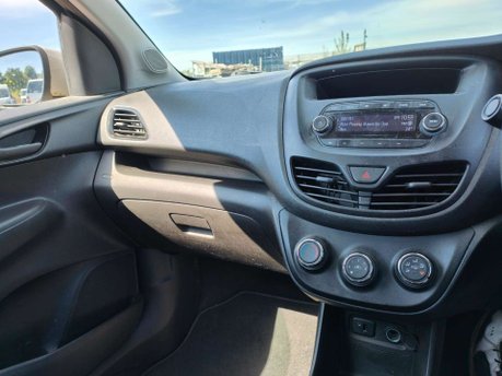 Vauxhall Viva 1.0i SE Euro 6 5dr 18