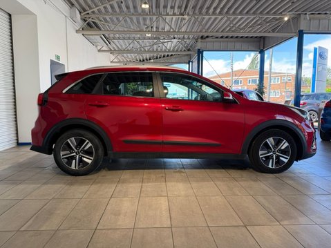 Kia Niro 1.6 GDi 2 DCT Euro 6 (s/s) 5dr 2