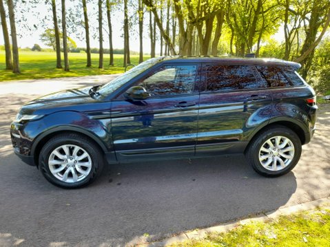 Land Rover Range Rover Evoque 2.0 eD4 SE Tech FWD Euro 6 (s/s) 5dr 11