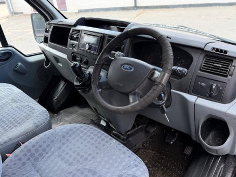 Ford Transit 350 MWB 21
