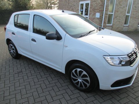 Dacia Sandero 0.9 TCe Essential Euro 6 (s/s) 5dr 1