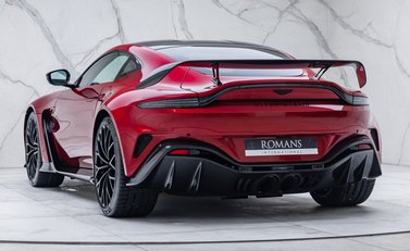 Aston Martin V12 Vantage 7