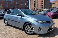 Toyota Auris ICON VALVEMATIC.. AUTOMATIC.. 9 MAIN DEALER SERVICES.. STUNNING EXAMPLE 1