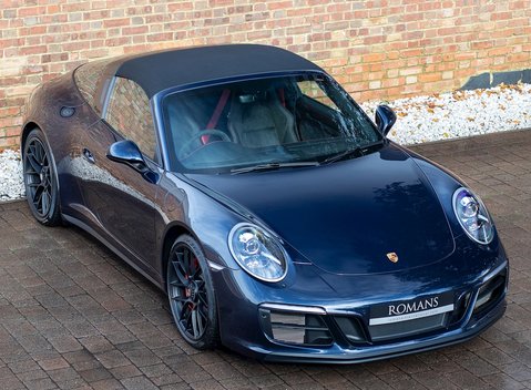 Porsche 911 Targa 4 GTS (991.2) 9