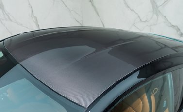 Aston Martin DB12 V8 28