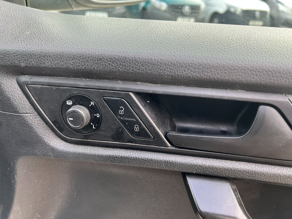 2018 Volkswagen CaddySWB L1H1 C20 Tdi Trendline AIR CON EURO 6 NO VAT — thumbnail 30 of 51