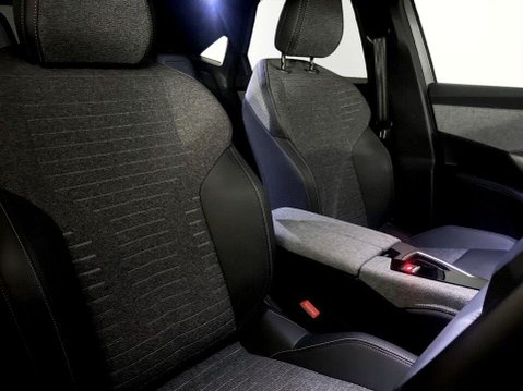 Peugeot 3008 1.2 Allure SUV 5dr Petrol Hybrid e-DSC6 Euro 6 (s/s) (136 ps) Cruise Contr 11