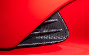 Ferrari 812 Competizione 38