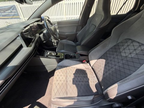 Volkswagen Golf R-LINE ETSI DSG 57
