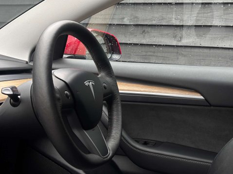 Tesla Model 3 Model 3 Long Range AWD 4WD 4dr 21