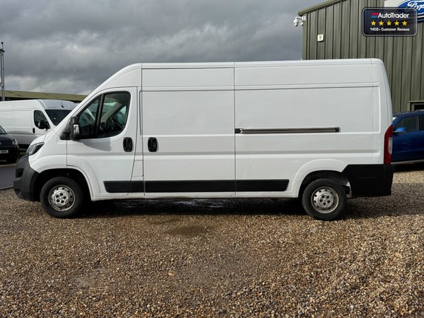 Peugeot Boxer LWB L3H2 Medium Roof Professional Premium Plus 335 SELECT 9