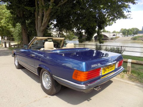 Mercedes-Benz SL Series 380 SL 67