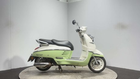 Peugeot Django 2016 16K RUNNING PROJECT SCOOTER 12CC LEARNER BIKE 1