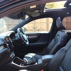 Volvo XC40 B4 R-Design Pro AWD MHEV - Pan Roof, Leather, Apple CarPlay 3