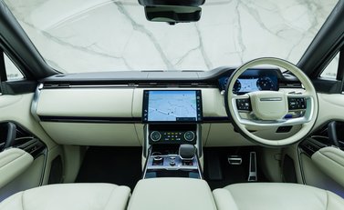 Land Rover Range Rover P400 AUTOBIOGRAPHY 23