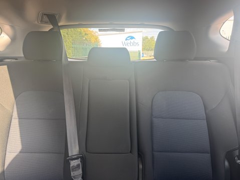 Hyundai TUCSON 2.0 CRDi SE Nav SUV 5dr Diesel Auto 4WD Euro 6 (136 ps) 9