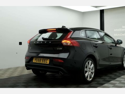 Volvo V40 2.0 V40 Inscription D3 5dr 8