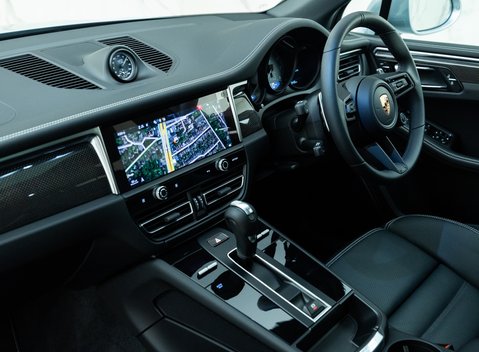 Porsche Macan GTS 14