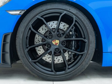 Porsche 718 SPYDER 