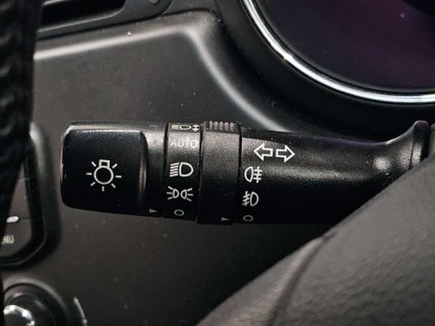 Kia Rio 1.4 3 3dr 35