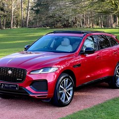 Jaguar F-Pace R-DYNAMIC BLACK 1