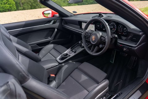 Porsche 911 Carrera S PDK 10