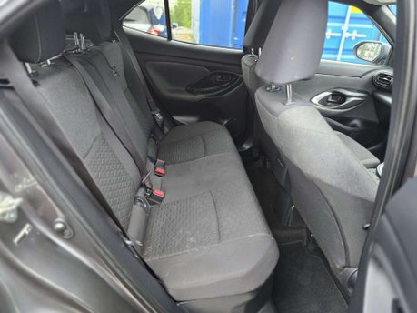 Toyota Yaris Cross 1.5 VVT-h Design SUV 5dr Petrol Hybrid E-CVT Euro 6 (s/s) (116 ps) 20