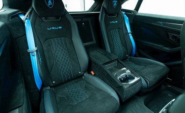Lamborghini Urus Performante 14