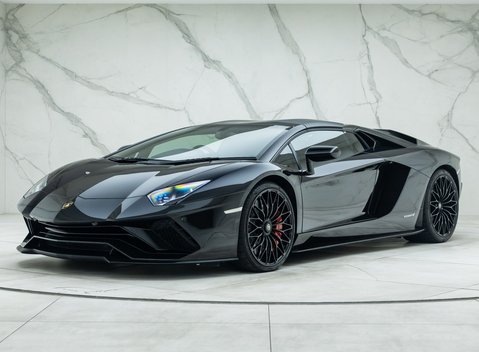 Lamborghini Aventador S LP 740-4 Roadster 2