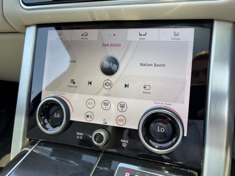 Land Rover Range Rover 3.0 D300 MHEV Westminster SUV 5dr Diesel Auto 4WD Euro 6 (s/s) (300 ps) 23