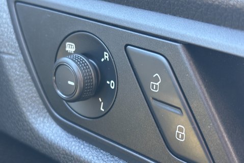 Volkswagen Caddy C20 102 ps Tdi Highline Panel Van - No VAT - Sat Nav 29