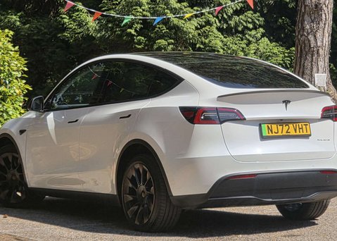 Tesla Model Y ModeL Y Long Range AWD 4WD 5dr 8