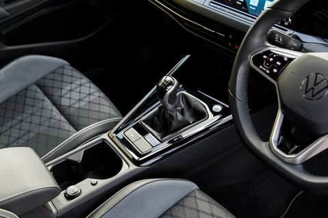 Volkswagen Golf R-LINE TSI 35