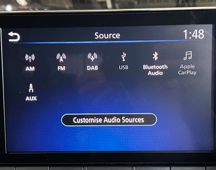 Nissan Juke 1.6 Juke Tekna HEV CVT 5dr 40