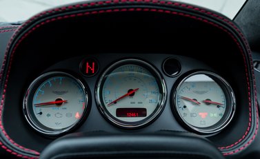 Aston Martin Vanquish S Ultimate 20