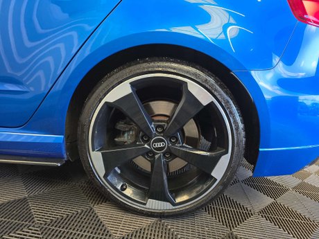 Audi RS3 2.5 TFSI Sportback 5dr Petrol S Tronic quattro Euro 6 (s/s) (400 ps) 32