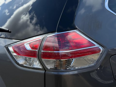 Nissan X-Trail 1.6 dCi Tekna XTRON Euro 5 (s/s) 5dr 33