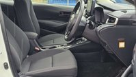 Toyota Corolla 1.8 VVT-h Design Touring Sports 5dr Petrol Hybrid CVT Euro 6 (s/s) (122 ps) 17