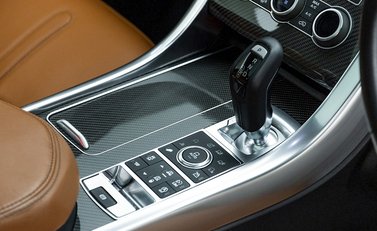 Land Rover Range Rover Sport 5.0 SVR URBAN 23