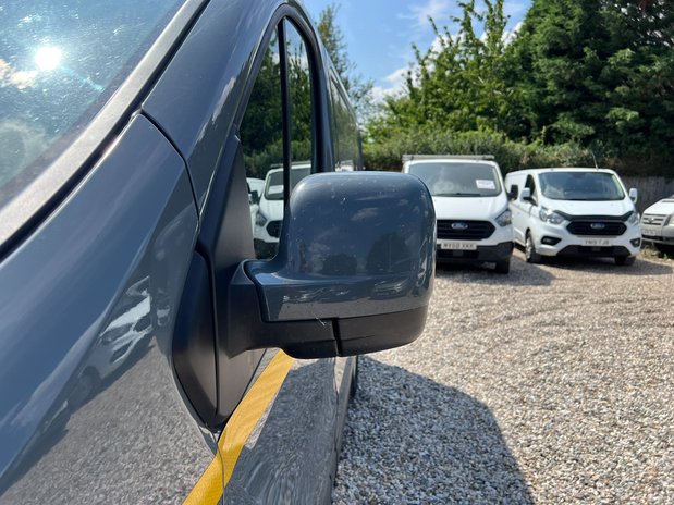 Renault Trafic AUTO SWB L1 Sl28 Sport Edc Dci Air Con Alloys Sensors Cruise EURO 6 19