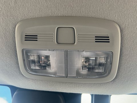 Suzuki Vitara SZ-T BOOSTERJET MHEV 29